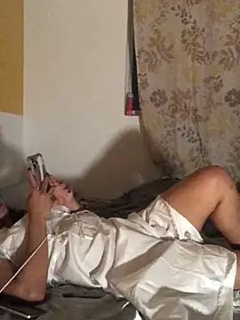 estradiolist online show from October 12, 2025, 2:29 pm