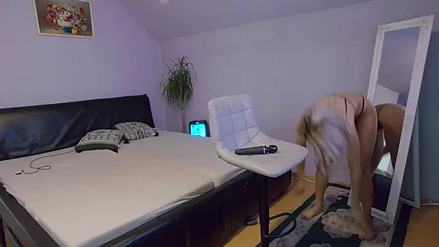 Snapshot of LustfulSin_ chatting on November 3, 2025, 7:24 am LustfulSin online show from November 3, 2025, 7:24 am