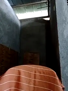 Snapshot of sweet_bella16 chatting on October 17, 2025, 11:50 pm sweet bella16 online show from October 17, 2025, 11:50 pm