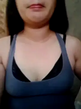 Snapshot of sweet_bella16 chatting on October 15, 2025, 8:00 am sweet bella16 online show from October 15, 2025, 8:00 am