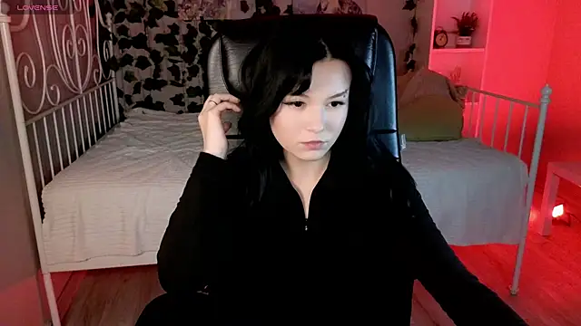 Aurora Gilbert online show from September 29, 2025, 4:12 pm