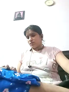 aliya-jaan71 online show from April 25, 2026, 5:43 pm