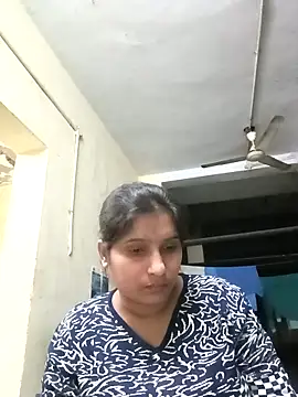 aliya-jaan71 online show from February 7, 2026, 6:49 pm