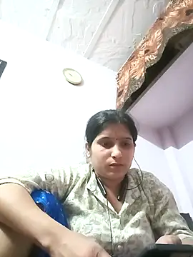 aliya-jaan71 online show from April 20, 2026, 4:19 pm