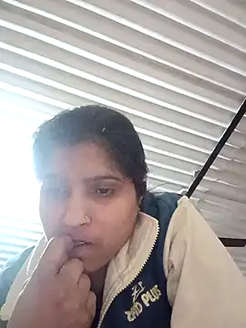 aliya-jaan71 online show from February 4, 2026, 9:43 pm