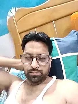 Snapshot of mohsin99272 chatting on September 15, 2025, 5:24 pm mohsin99272 online show from September 15, 2025, 5:24 pm