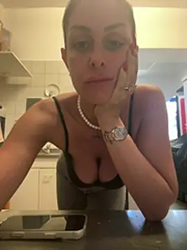 ainaht online show from April 7, 2026, 7:43 am