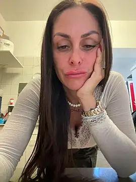 ainaht online show from March 27, 2026, 8:48 am