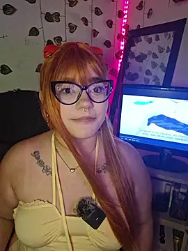 Snapshot of MegXo chatting on October 19, 2025, 7:33 am MegXo online show from October 19, 2025, 7:33 am