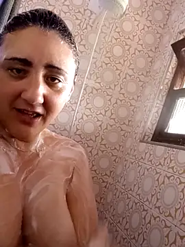 melissinhaa37 online show from September 30, 2025, 12:22 pm