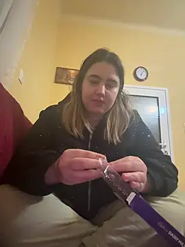 Snapshot of marouska_official chatting on March 3, 2026, 4:08 am marouska official online show from March 3, 2026, 4:08 am