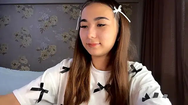 Snapshot of BahaiHeaven chatting on October 6, 2025, 8:37 am BahaiHeaven online show from October 6, 2025, 8:37 am