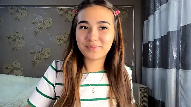 Snapshot of BahaiHeaven chatting on October 13, 2025, 8:38 am BahaiHeaven online show from October 13, 2025, 8:38 am