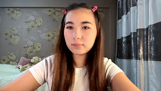 Snapshot of BahaiHeaven chatting on November 5, 2025, 11:13 am BahaiHeaven online show from November 5, 2025, 11:13 am