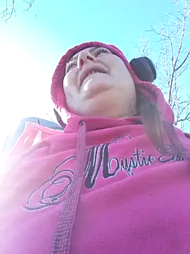 Snapshot of Flacara100 chatting on November 24, 2025, 10:37 am Flacara100 online show from November 24, 2025, 10:37 am