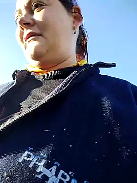 Snapshot of Flacara100 chatting on October 20, 2025, 6:04 am Flacara100 online show from October 20, 2025, 6:04 am