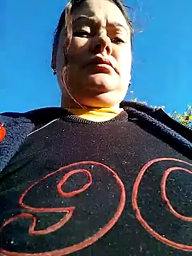 Snapshot of Flacara100 chatting on October 19, 2025, 5:54 am Flacara100 online show from October 19, 2025, 5:54 am