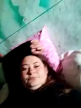 Snapshot of Flacara100 chatting on October 25, 2025, 5:50 am Flacara100 online show from October 25, 2025, 5:50 am