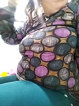 Snapshot of Flacara100 chatting on November 8, 2025, 8:12 pm Flacara100 online show from November 8, 2025, 8:12 pm