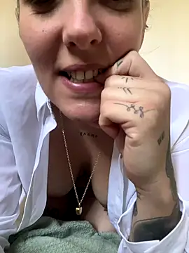 Snapshot of anonyme_hot47 chatting on November 20, 2025, 9:54 am anonyme hot47 online show from November 20, 2025, 9:54 am