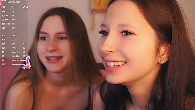 GabrielleLynchard online show from November 15, 2025, 7:18 pm