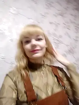 AliceSwan1122 online show from October 7, 2025, 5:58 pm