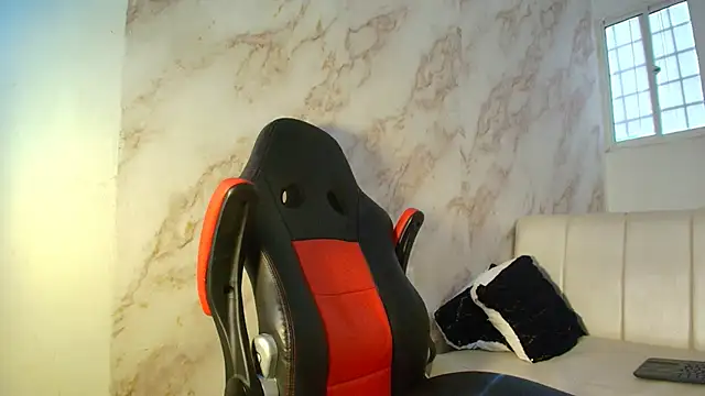 toji luxxer online show from January 11, 2026, 8:16 pm