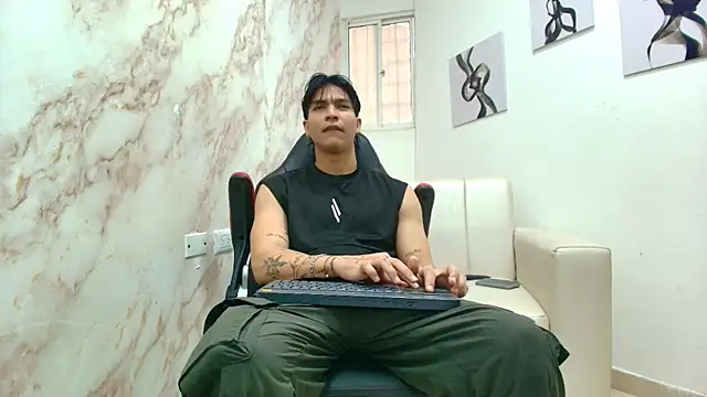 toji luxxer online show from January 10, 2026, 8:26 pm