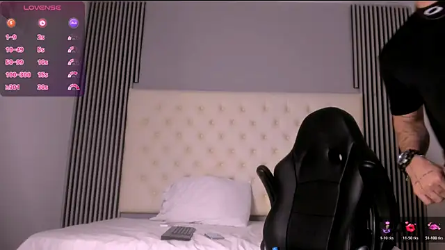 toji luxxer online show from December 2, 2025, 2:23 am