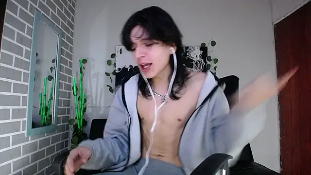 Jack alvarez19 online show from October 27, 2025, 11:05 pm