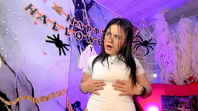 celeste hot   online show from October 9, 2025, 7:58 pm