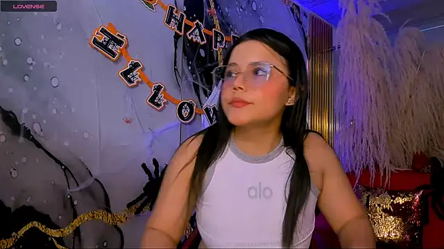 celeste hot   online show from October 17, 2025, 8:32 pm