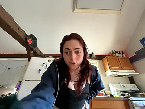 PeridotPrincessOfficial online show from November 6, 2025, 6:56 pm