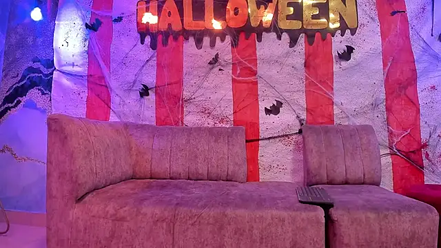 Snapshot of Juicy_Creww chatting on October 27, 2025, 8:59 am Juicy Creww online show from October 27, 2025, 8:59 am