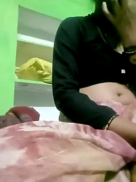 Hotwera97444 online show from April 17, 2026, 5:16 pm