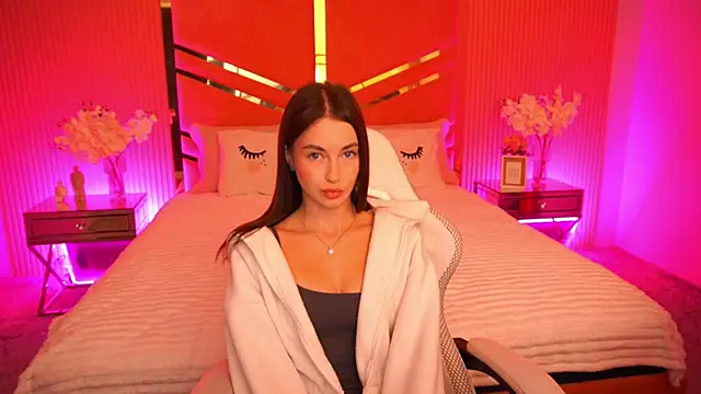 CherryyLulu online show from October 6, 2025, 6:58 am