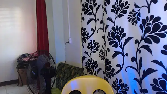 Snapshot of Gayasianzowe chatting on October 28, 2025, 3:18 am Gayasianzowe online show from October 28, 2025, 3:18 am