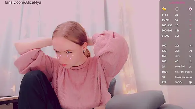 Snapshot of AliceNya_cute chatting on February 13, 2026, 5:07 am AliceNya cute online show from February 13, 2026, 5:07 am