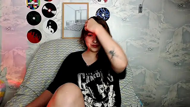 Snapshot of Olivia_Defo chatting on September 28, 2025, 3:19 pm Olivia Defo online show from September 28, 2025, 3:19 pm