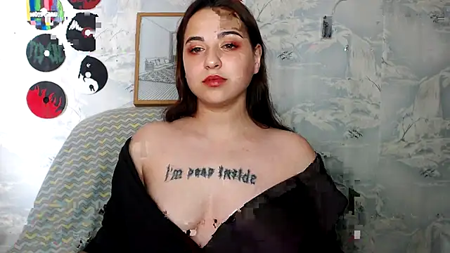 Snapshot of Olivia_Defo chatting on October 2, 2025, 10:07 am Olivia Defo online show from October 2, 2025, 10:07 am