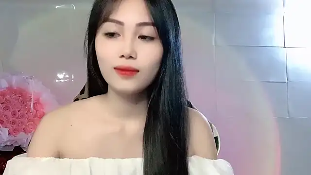 Lyly4757 online show from November 1, 2025, 1:49 pm