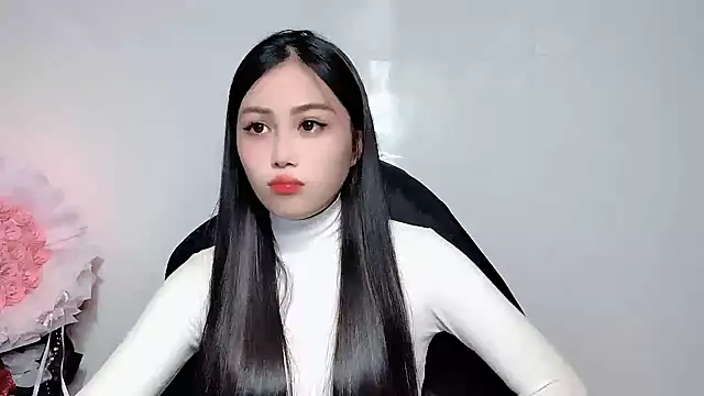 Lyly4757 online show from January 13, 2026, 4:22 pm