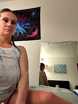 Snapshot of Ariasweetaspie chatting on December 2, 2025, 7:43 am Ariasweetaspie online show from December 2, 2025, 7:43 am