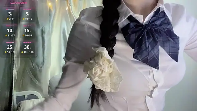Snapshot of schoolgirl-nurse chatting on September 17, 2025, 10:06 am schoolgirl-nurse online show from September 17, 2025, 10:06 am