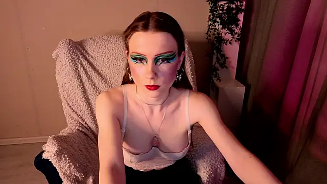 Snapshot of KarenSmitht chatting on February 12, 2026, 4:07 pm KarenSmitht online show from February 12, 2026, 4:07 pm