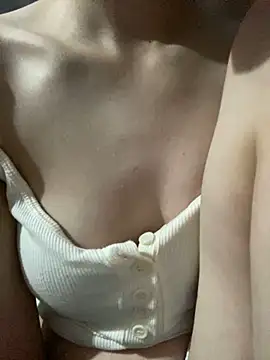Bella sexy98 online show from September 26, 2025, 2:57 pm