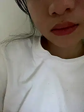 Snapshot of Bella_sexy98 chatting on November 6, 2025, 9:02 am Bella sexy98 online show from November 6, 2025, 9:02 am