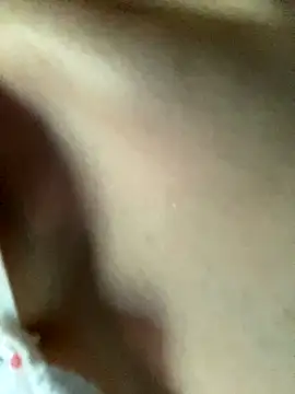 Bella sexy98 online show from November 25, 2025, 4:02 am