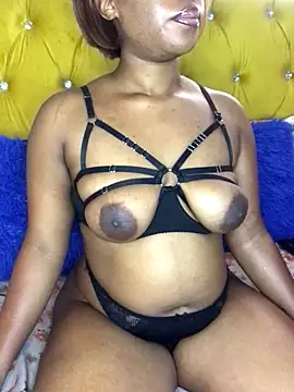 Snapshot of LeehXXY chatting on November 12, 2025, 12:09 pm LeehXXY online show from November 12, 2025, 12:09 pm