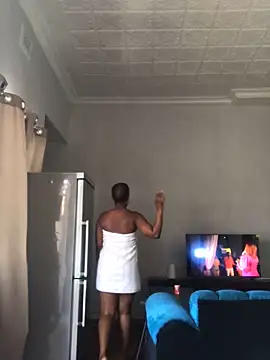 Snapshot of LeehXXY chatting on November 11, 2025, 1:50 pm LeehXXY online show from November 11, 2025, 1:50 pm